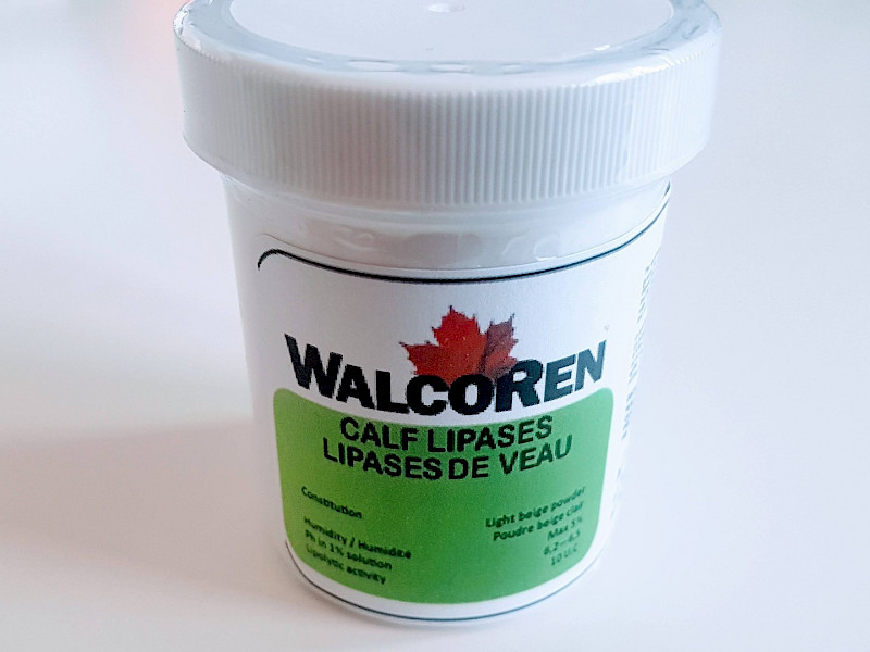 Walcoren calf lipases powder gives cheese a sweet but slightly pungent flavor.