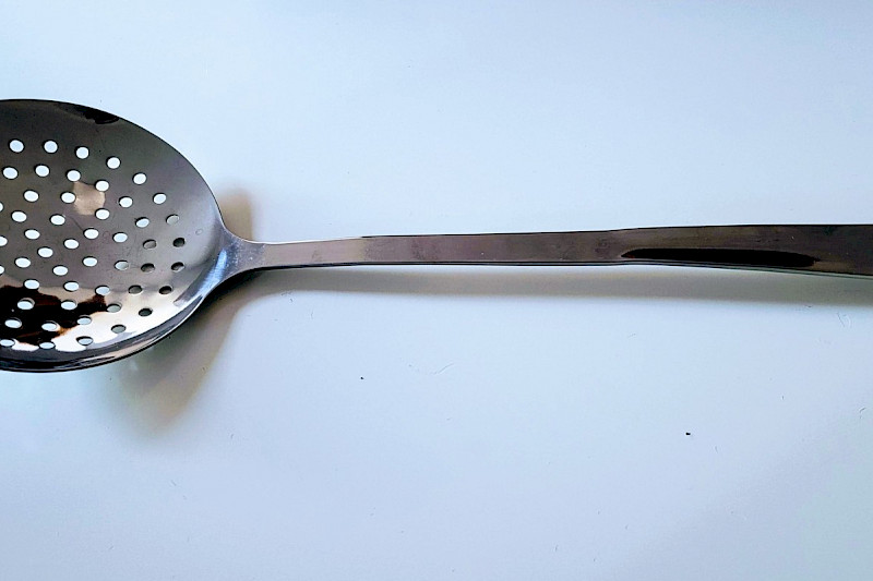 Stainless steel skimmer suitable for racking off (sampling) the curd while letting the whey flow out.