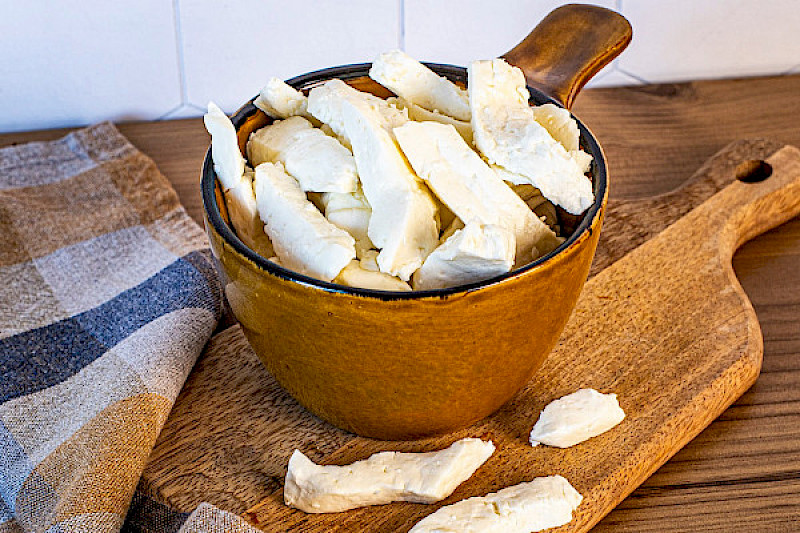 Atelier fromage en grains maison avec Sylvain Puccini, auteur du livre "Fabriquer son fromage maison".
